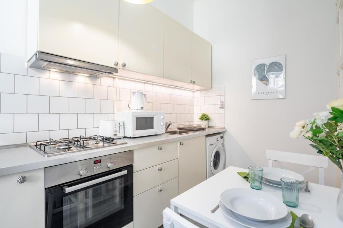 בודפשט Lovely & Cozy Home With A C מראה חיצוני תמונה